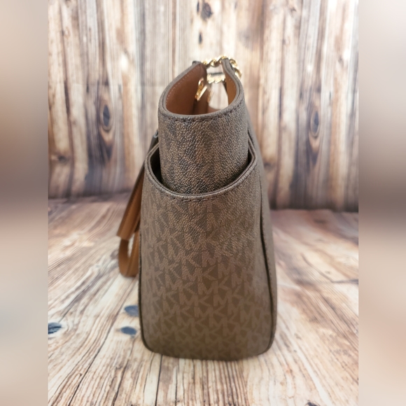 Michael Kors | Brown Jet Set Travel Large Chain-Strap Tote - Picture 3 of 10